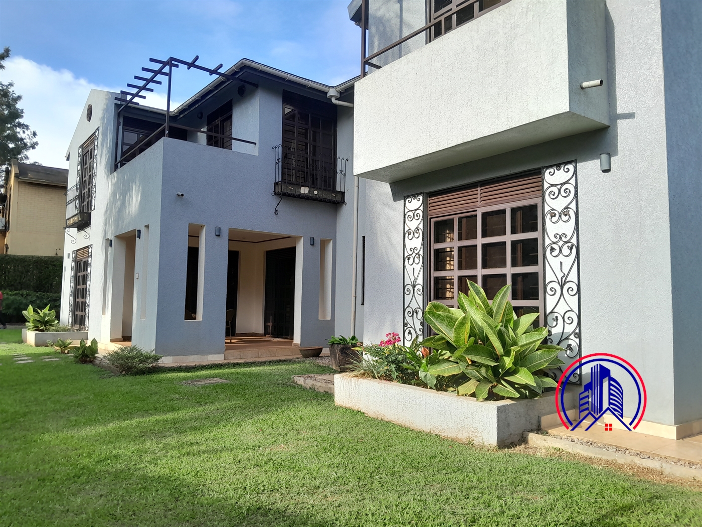 Storeyed house for rent in Munyonyo Kampala