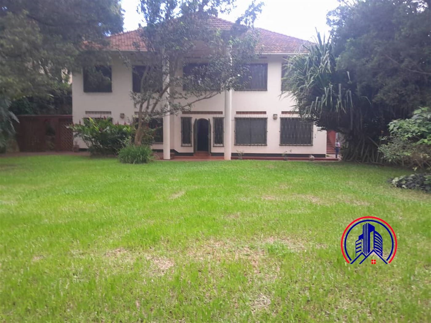 Storeyed house for rent in Kololo Kampala