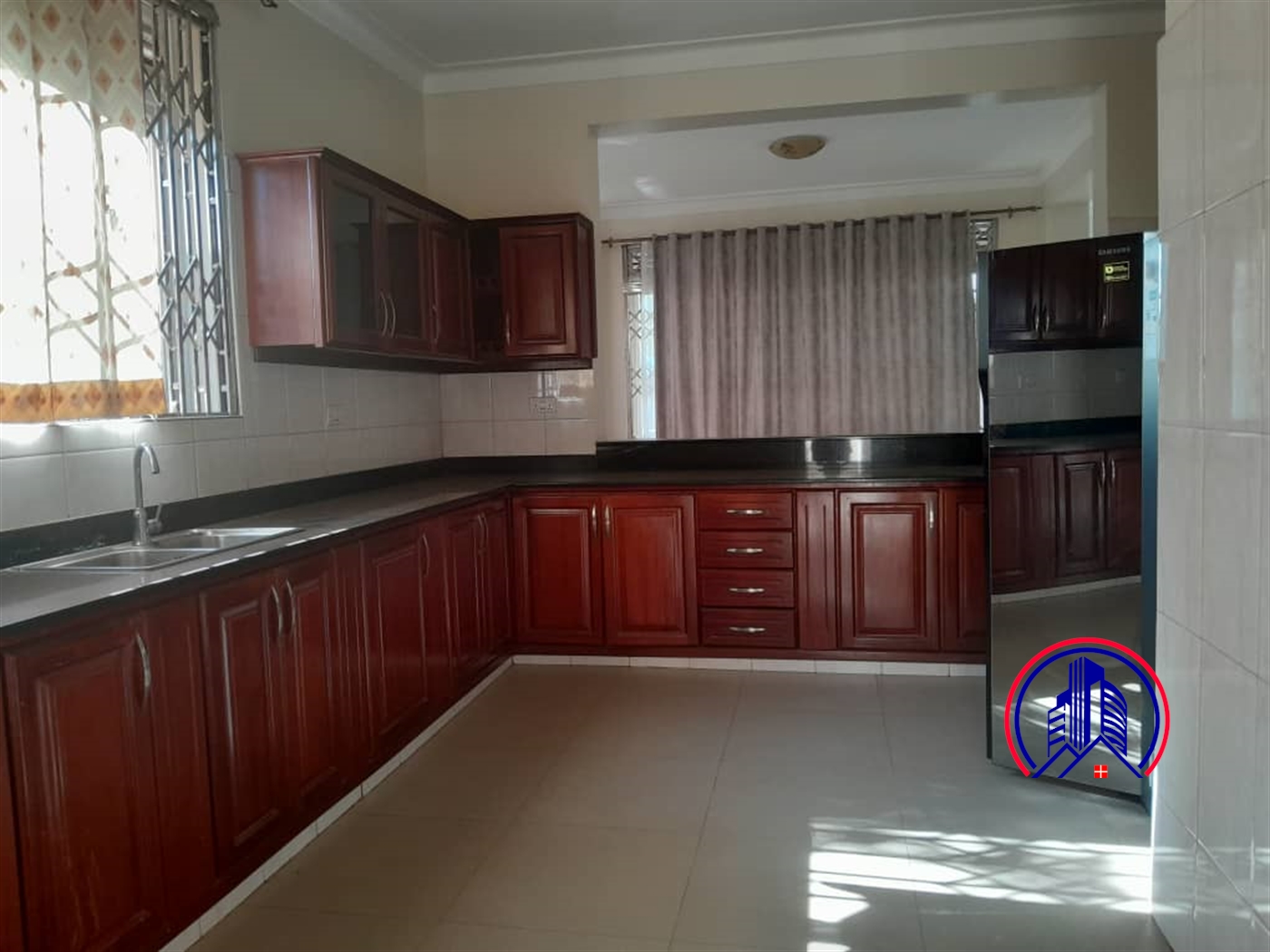 Storeyed house for rent in Munyonyo Kampala