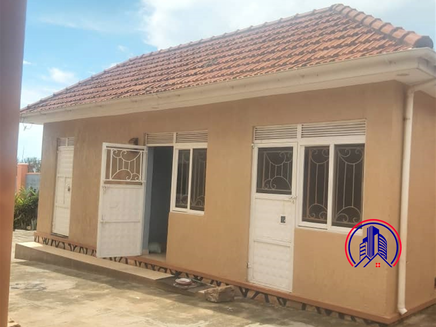 Mansion for sale in Bwebajja Kampala