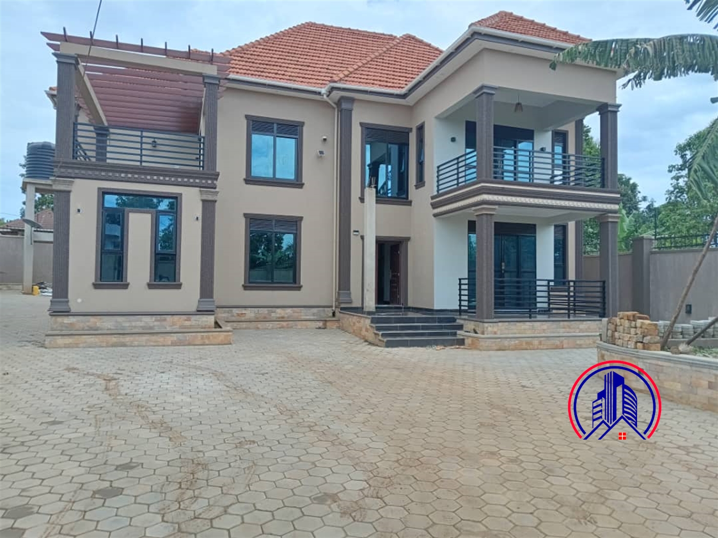 Mansion for sale in Kasangati Wakiso