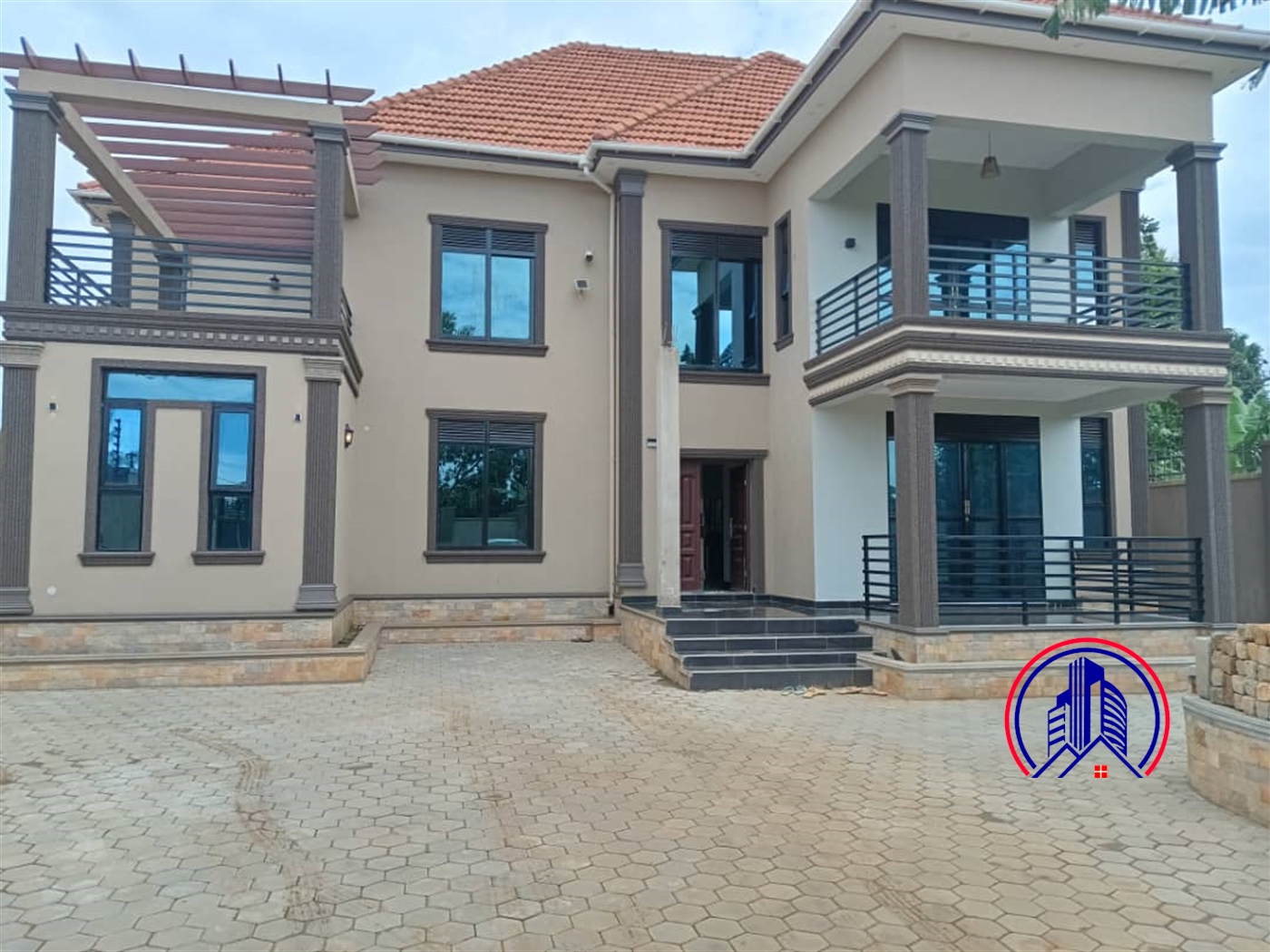 Mansion for sale in Kasangati Wakiso