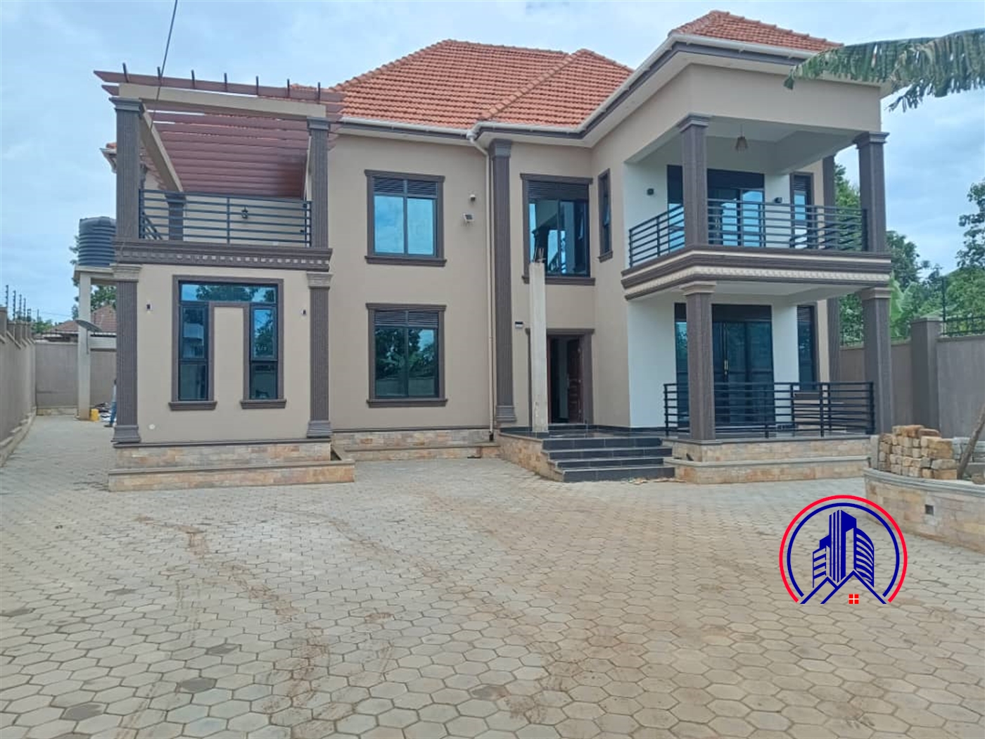 Mansion for sale in Kasangati Wakiso