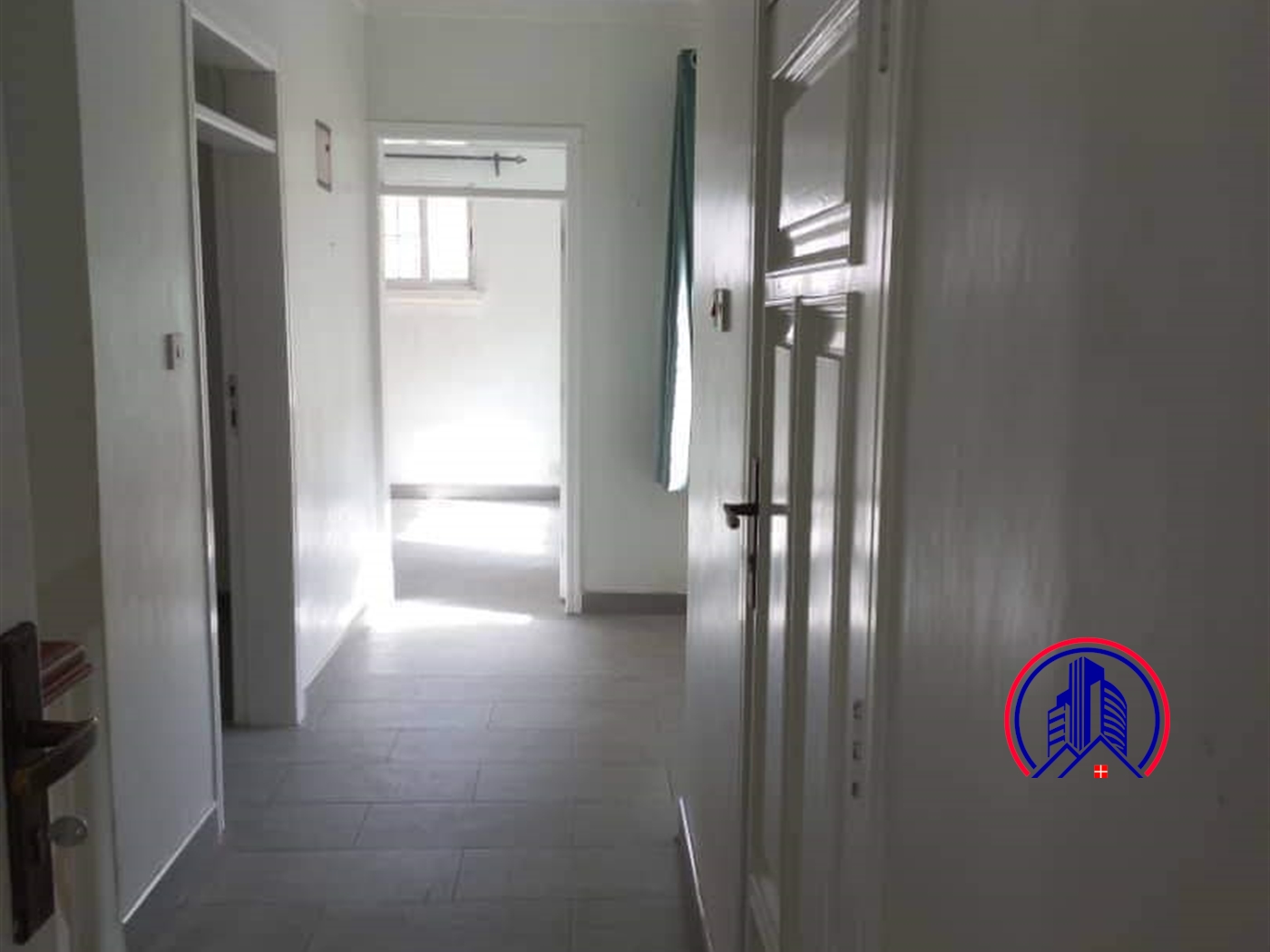 Storeyed house for rent in Bugoloobi Kampala