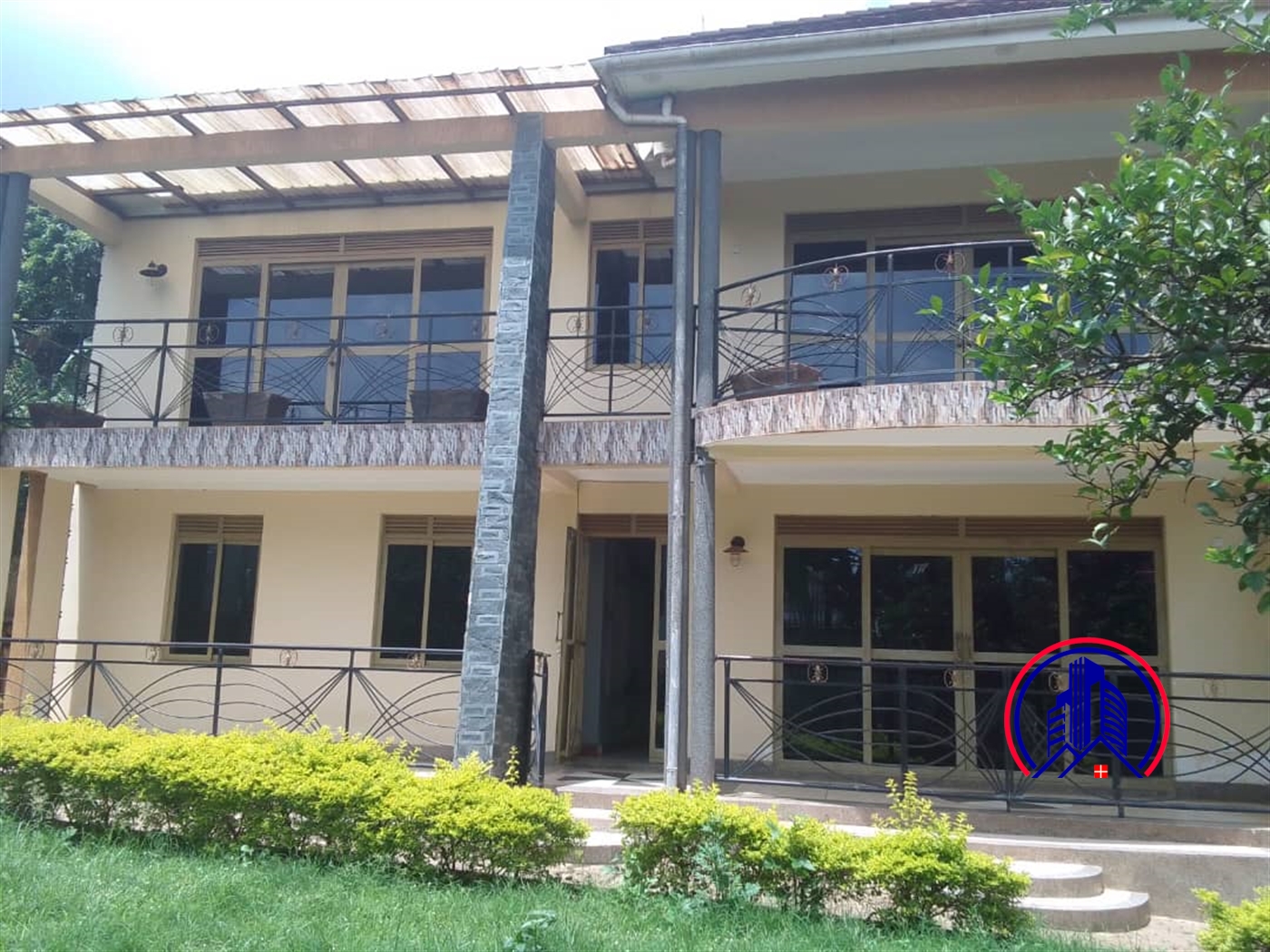 Mansion for sale in Bweyogerere Wakiso