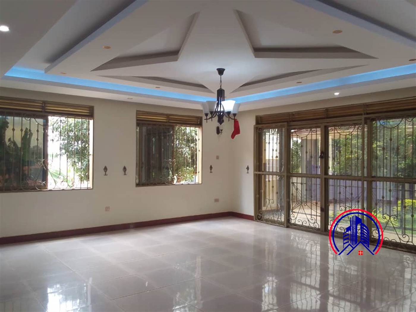 Mansion for sale in Bweyogerere Wakiso