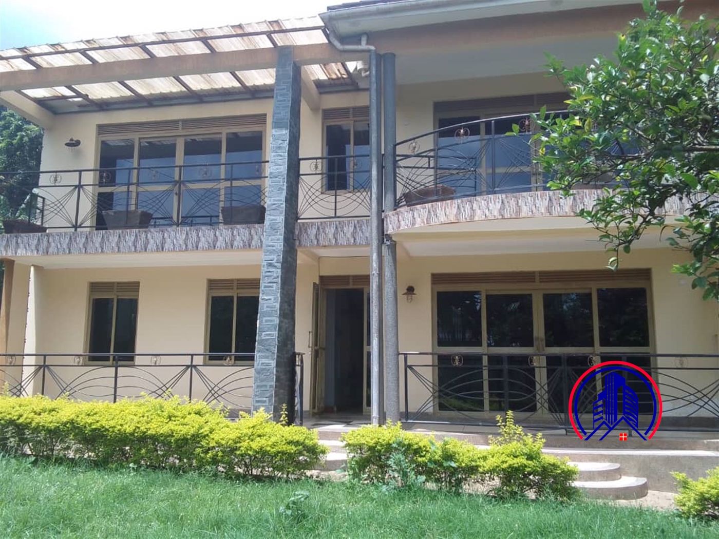 Mansion for sale in Bweyogerere Wakiso