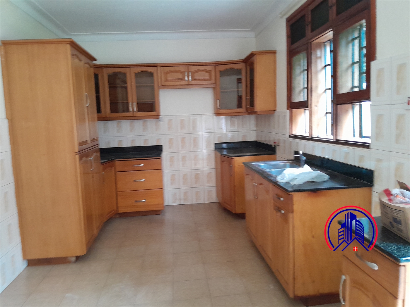 Duplex for rent in Munyonyo Kampala