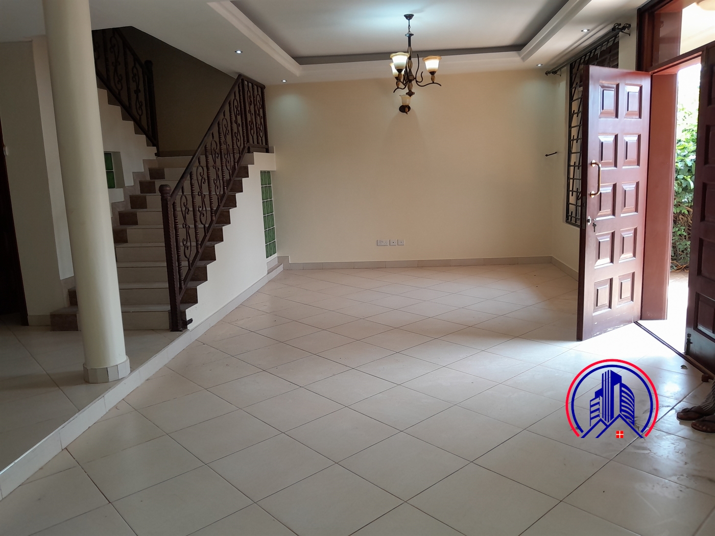 Duplex for rent in Muyenga Kampala