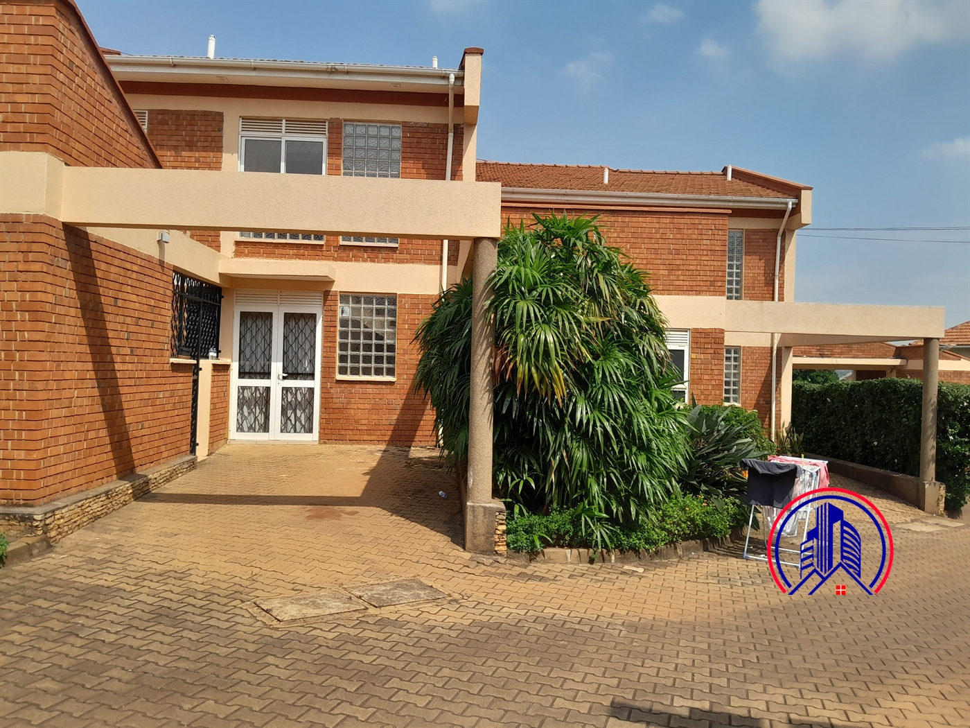 Duplex for rent in Muyenga Kampala