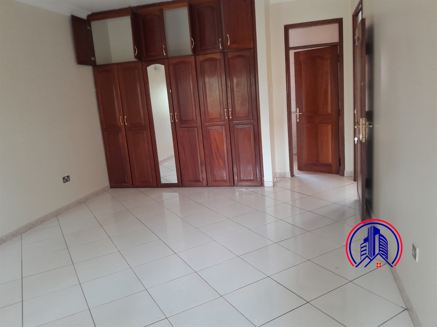 Duplex for rent in Muyenga Kampala