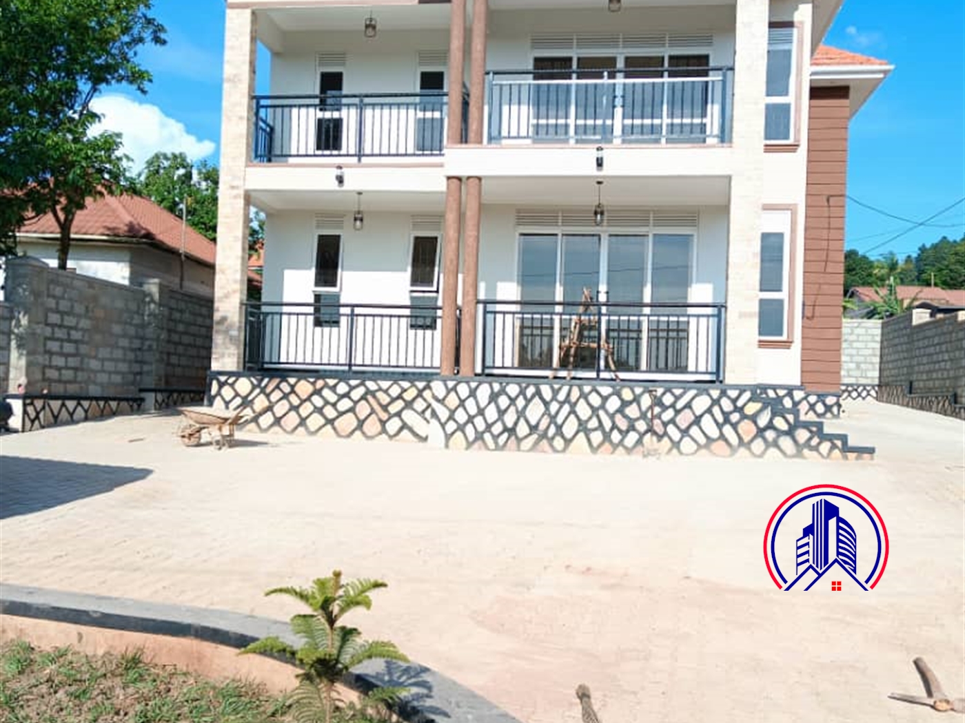 Mansion for sale in Kitende Wakiso