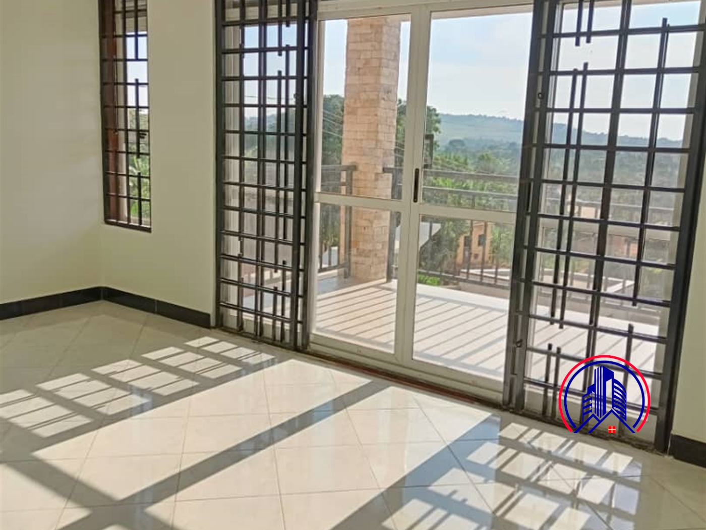 Mansion for sale in Kitende Wakiso