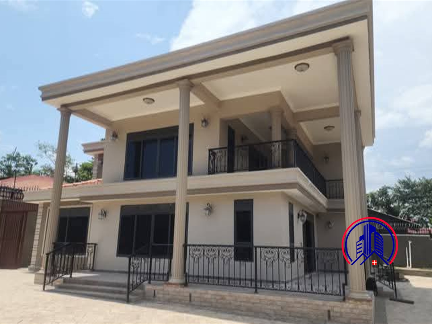 Storeyed house for rent in Muyenga Kampala