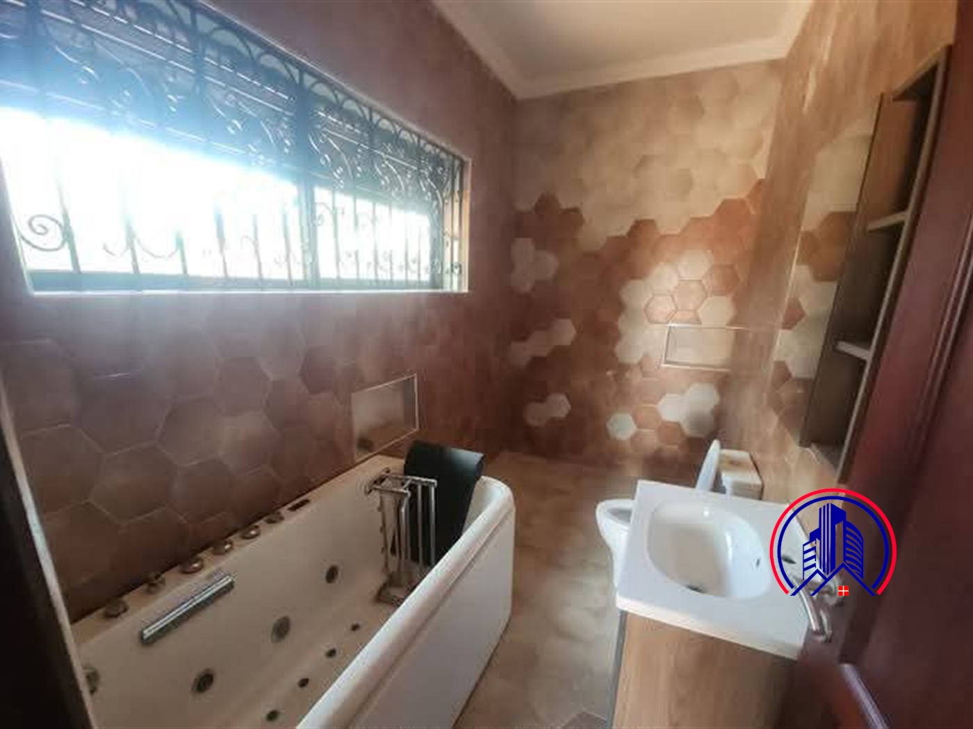 Storeyed house for rent in Muyenga Kampala