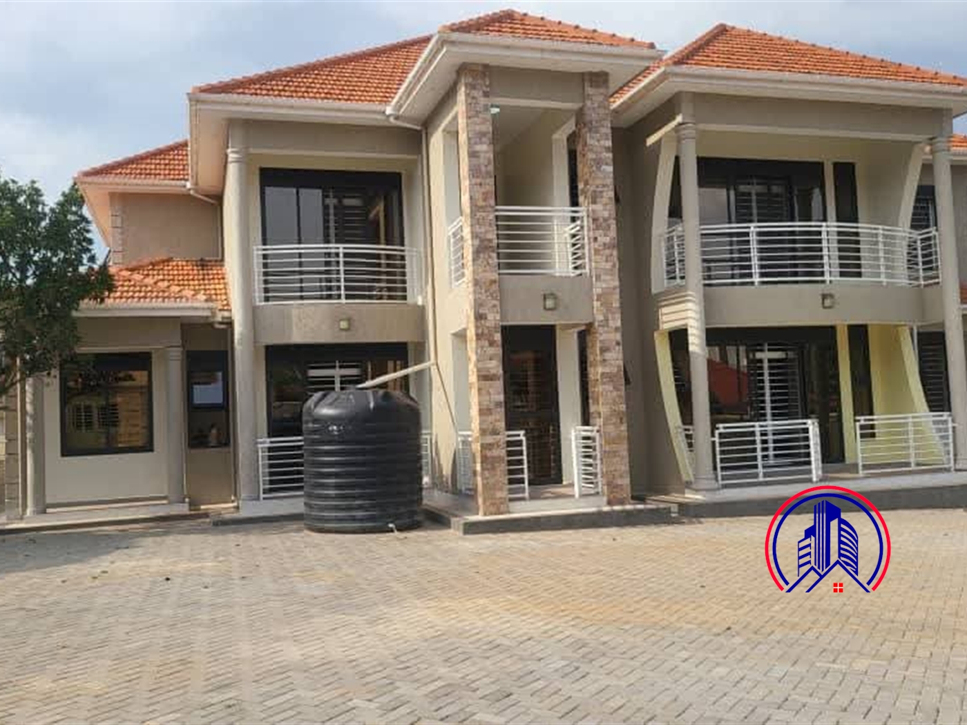 Storeyed house for rent in Munyonyo Kampala