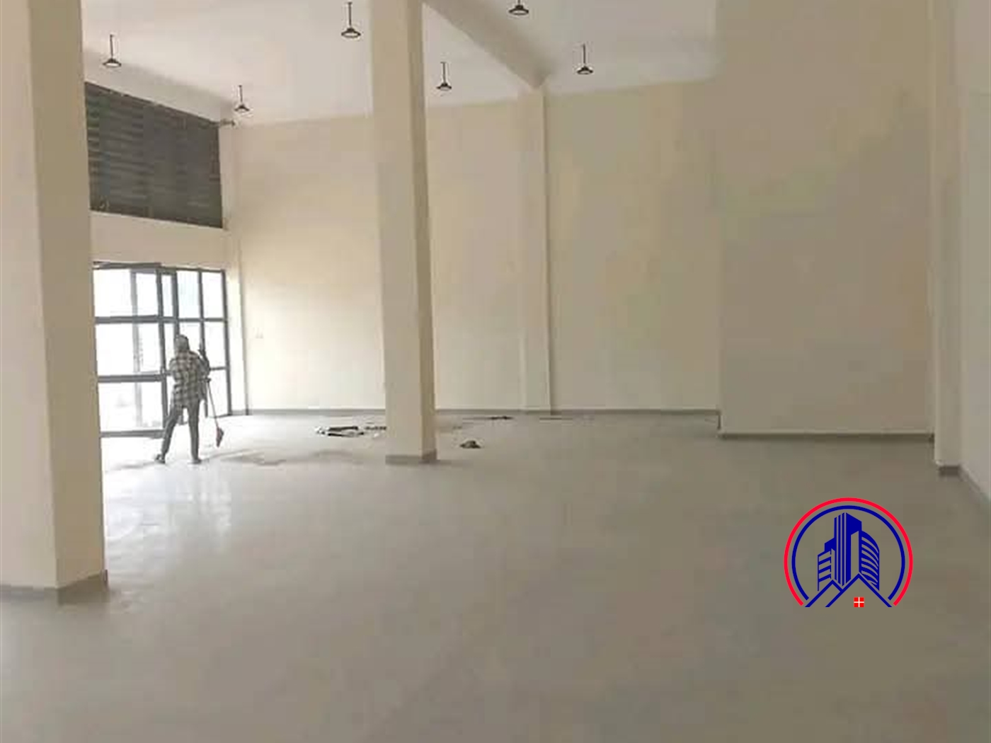 Warehouse for rent in Bugoloobi Kampala