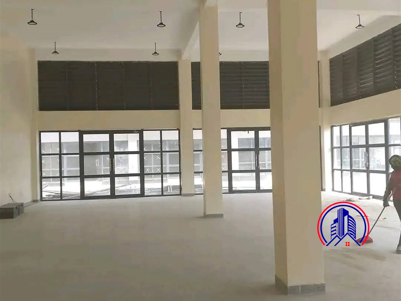 Warehouse for rent in Bugoloobi Kampala