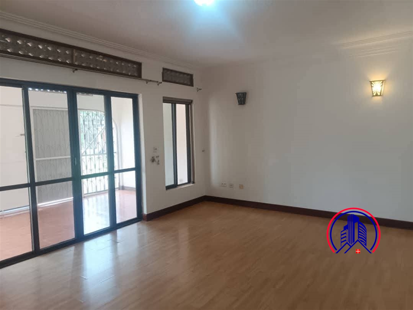 Bungalow for rent in Bugoloobi Kampala