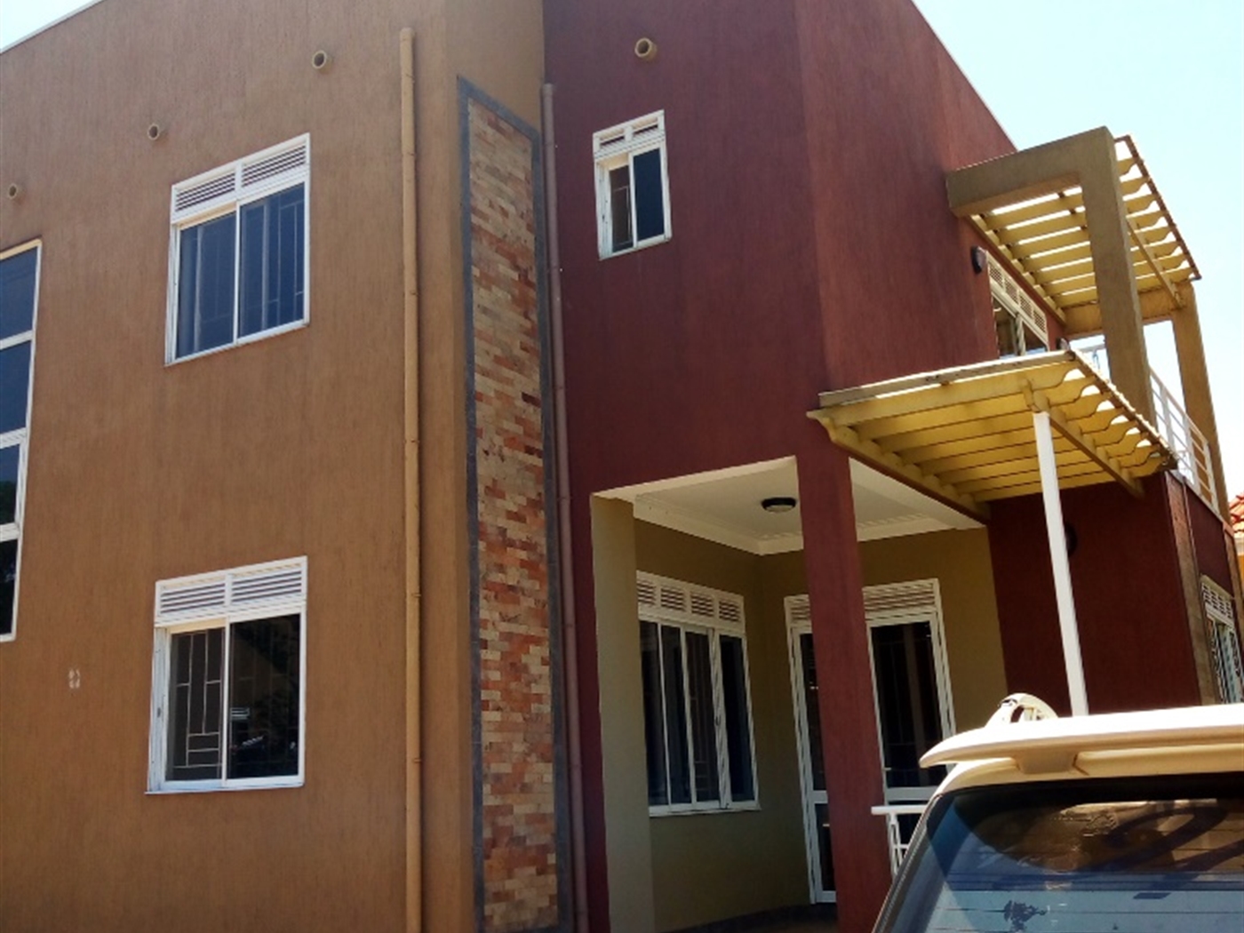 Duplex for rent in Kansanga Kampala