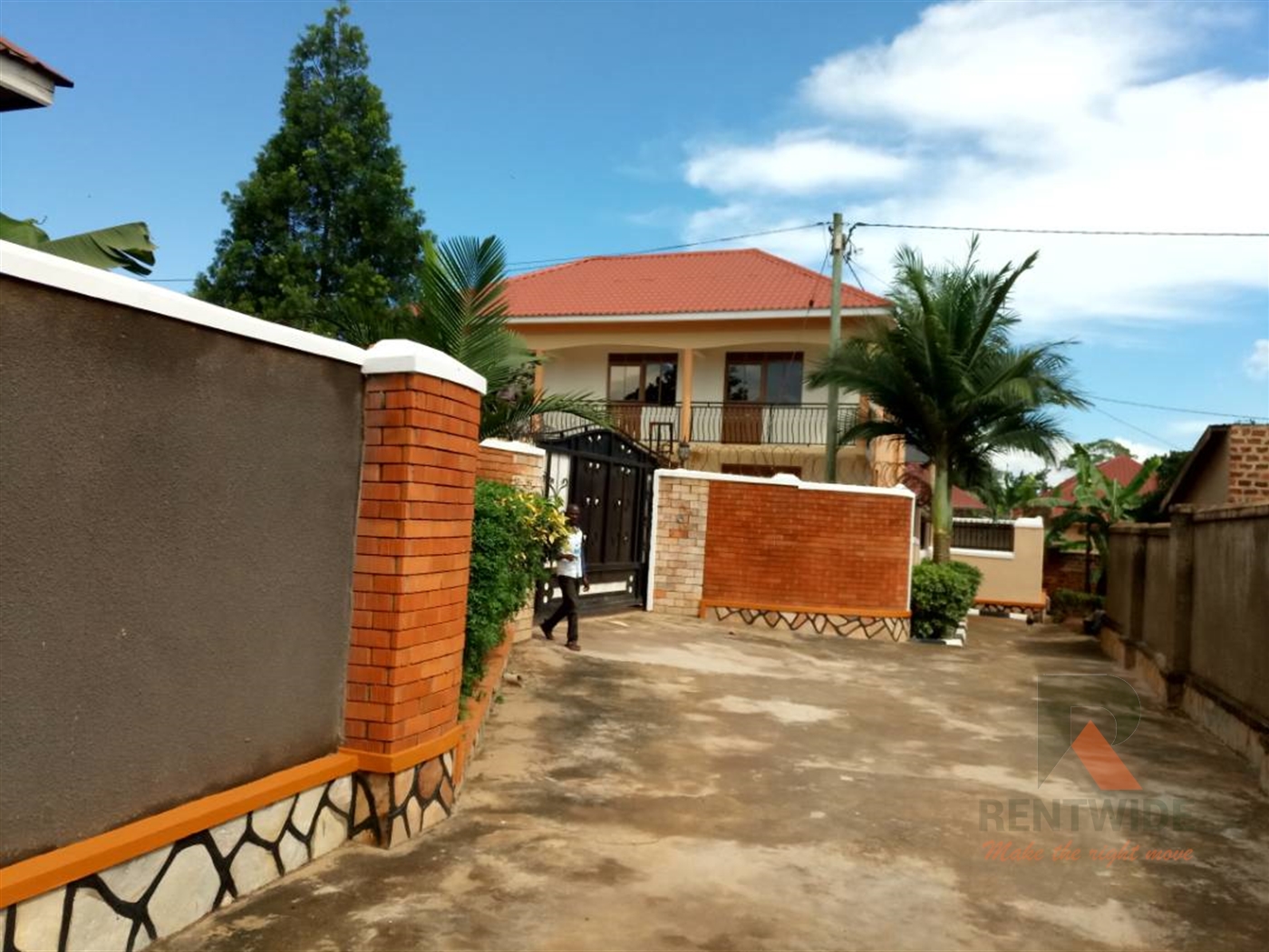 Semi Detached for rent in Mpererwe Kampala