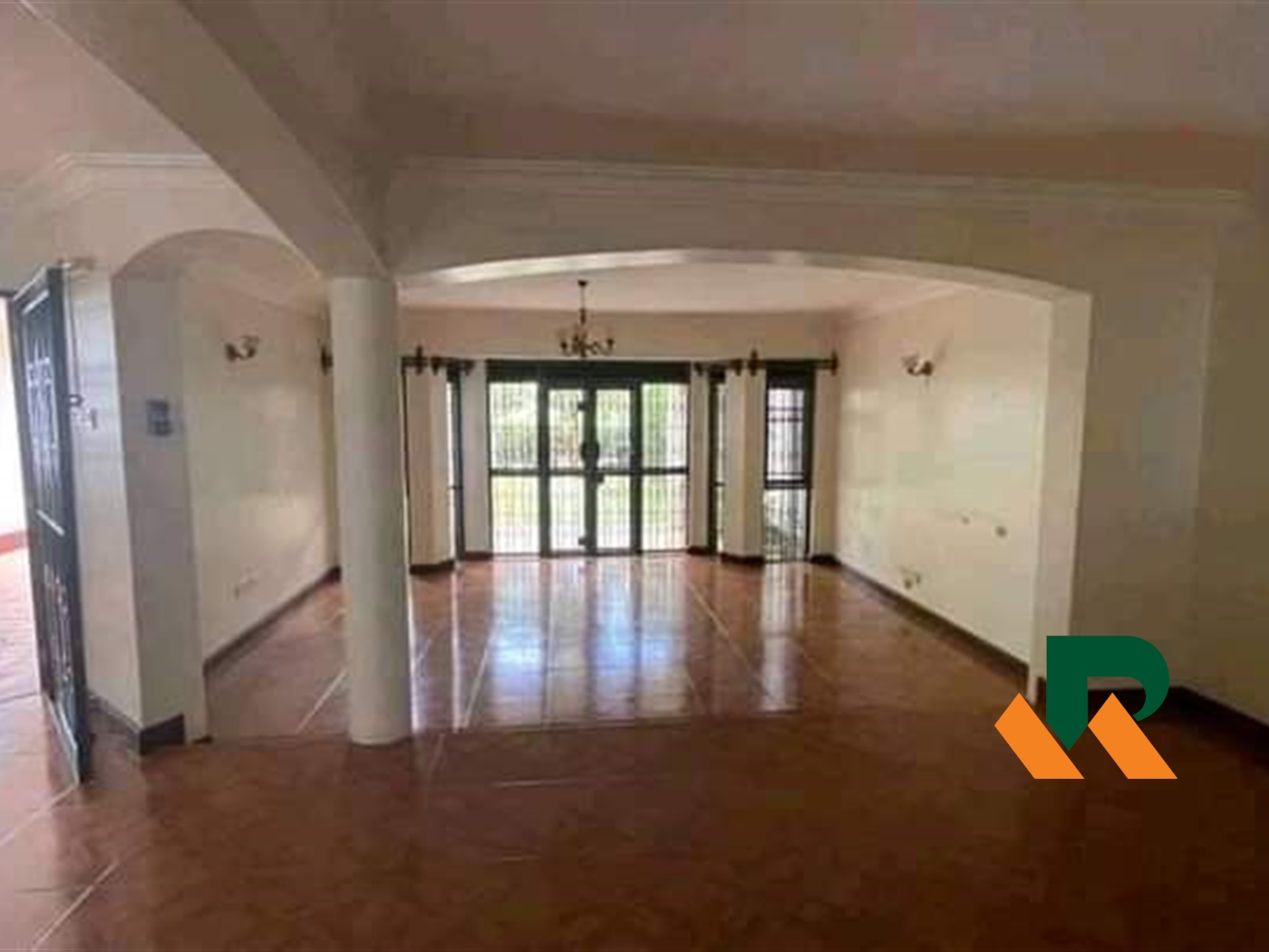 Town House for rent in Kololo Kampala