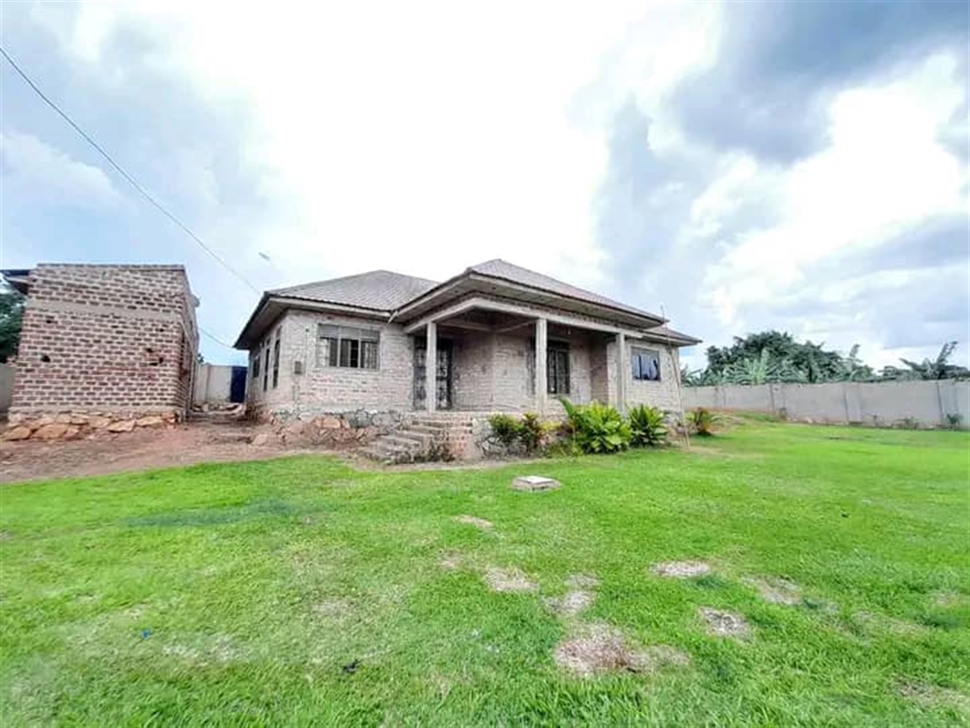 Shell House for sale in Kiwenda Wakiso