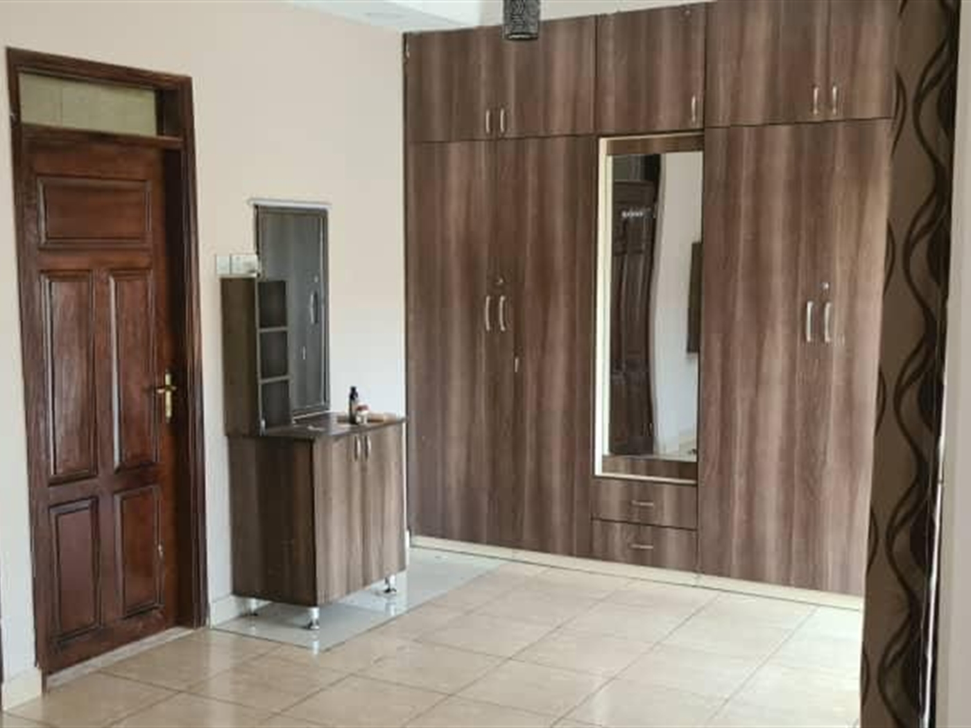 Town House for sale in Lugogo Kampala