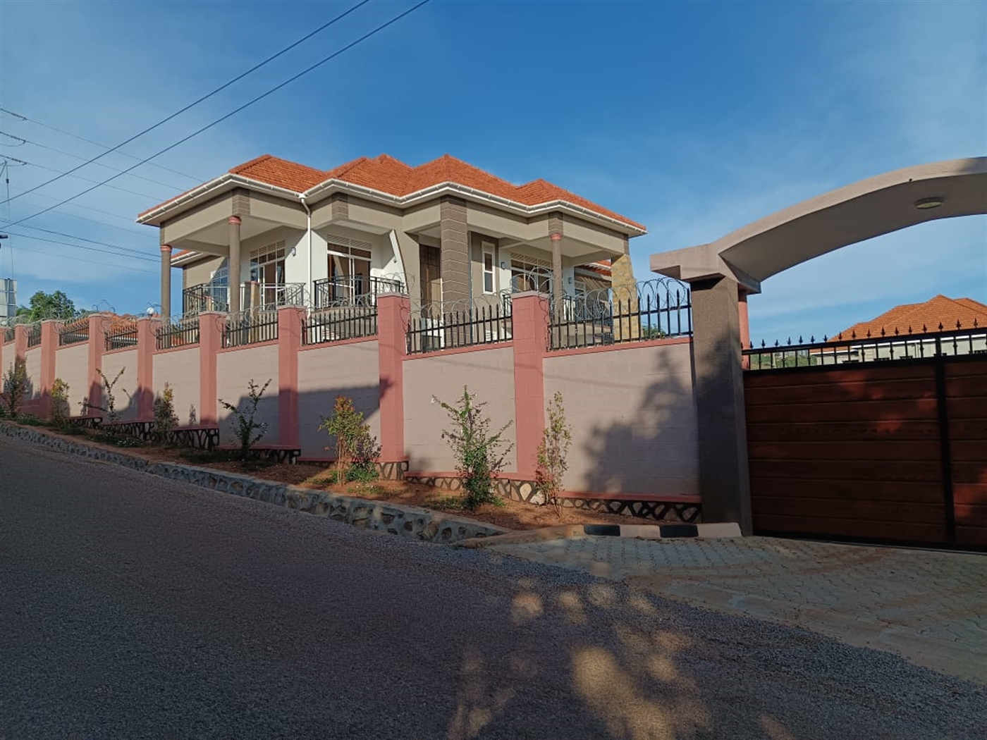 Storeyed house for sale in Bwebajja Wakiso