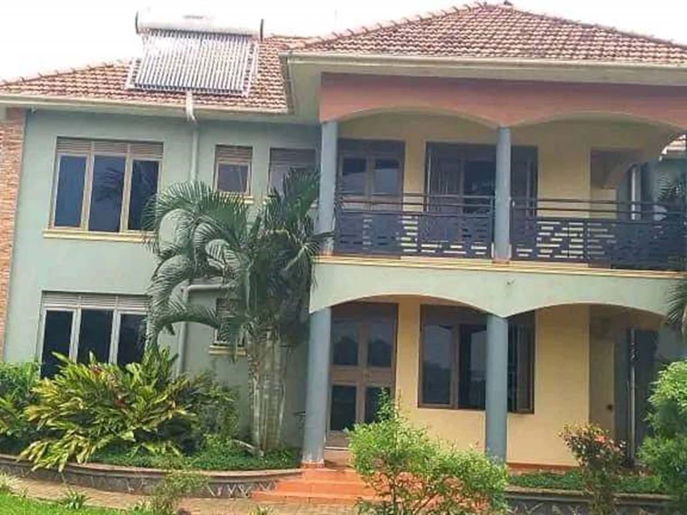 Storeyed house for sale in Lubowa Wakiso