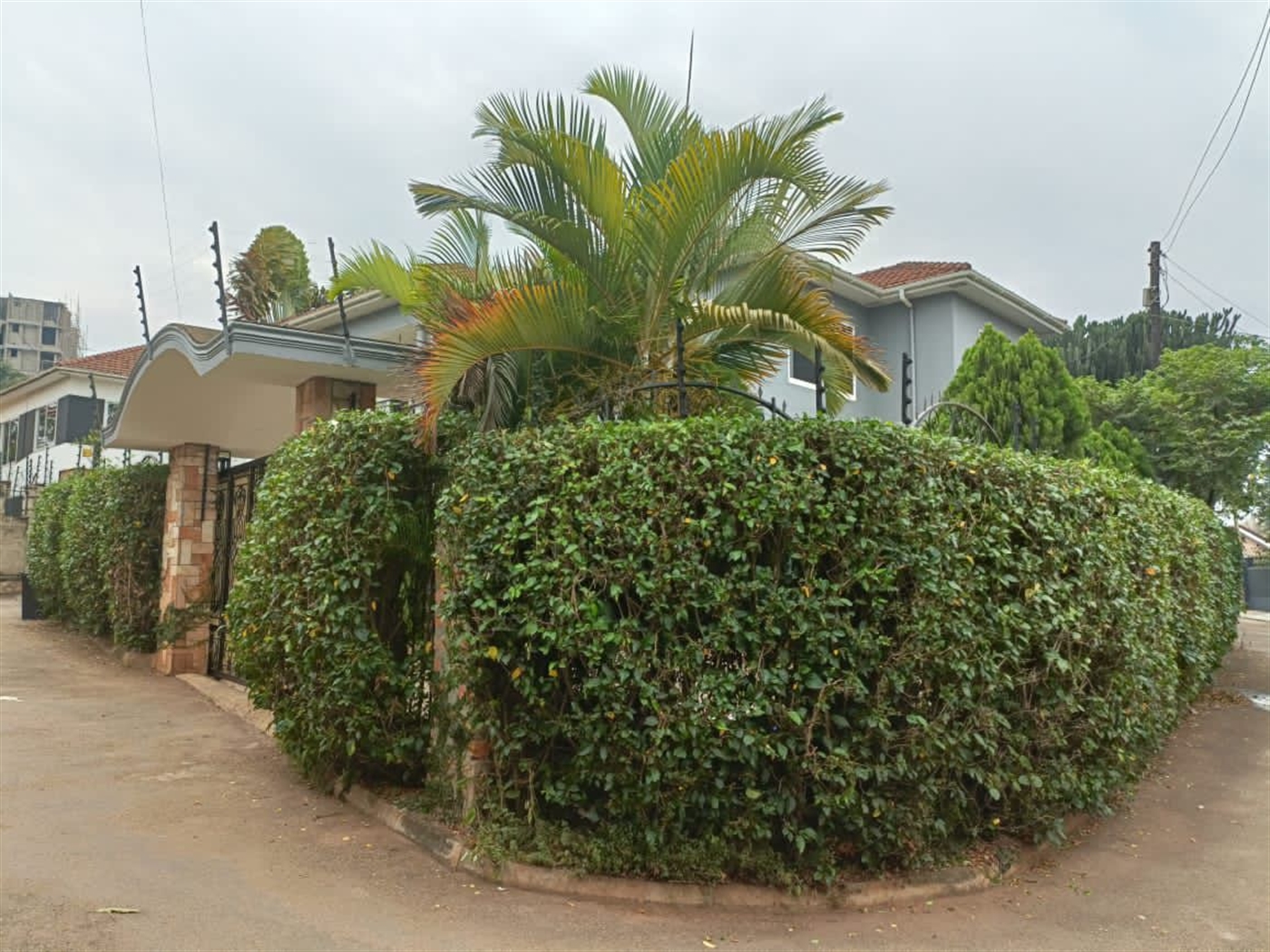 Storeyed house for sale in Naalya Wakiso