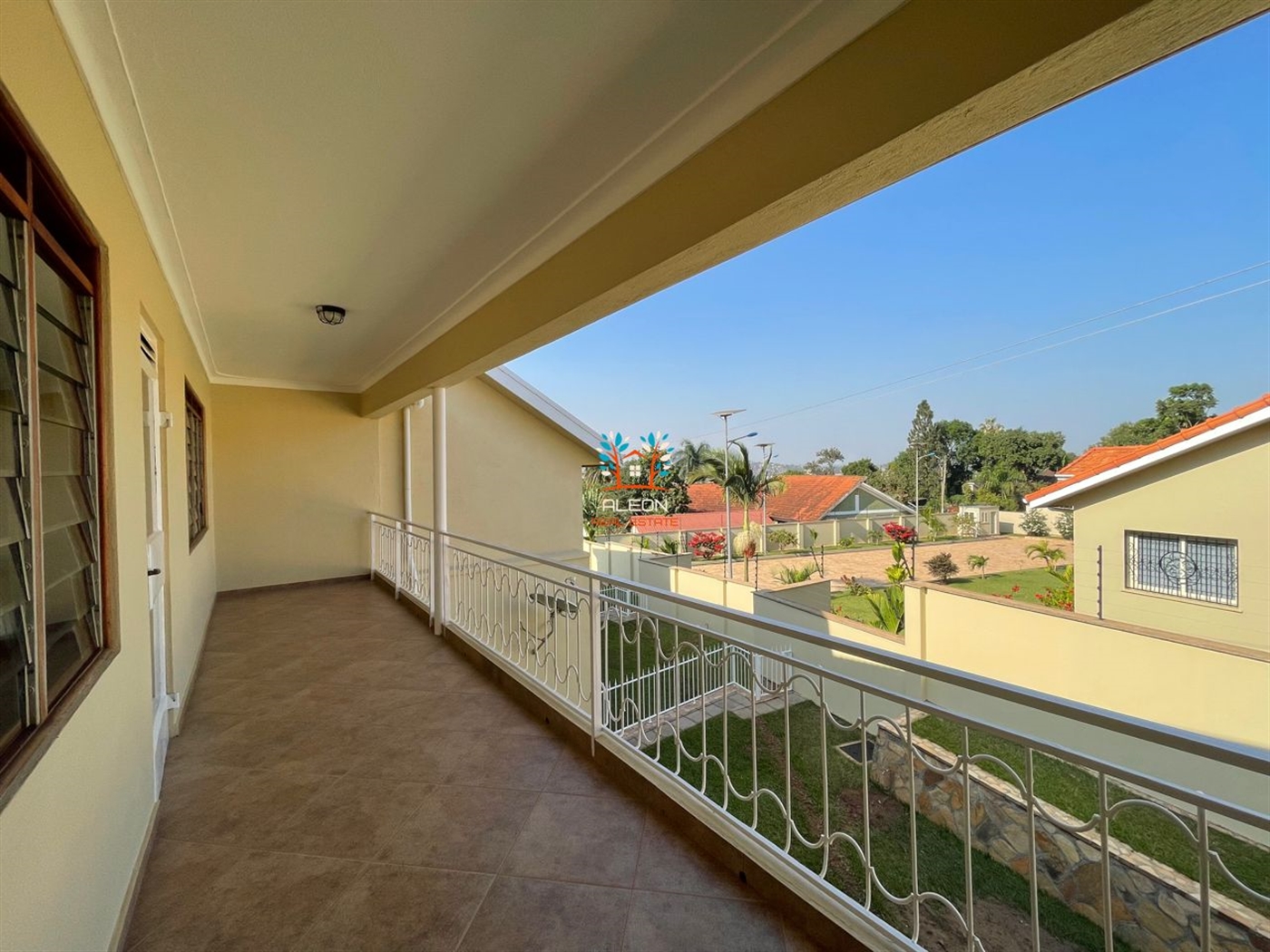 Duplex for rent in Muyenga Kampala