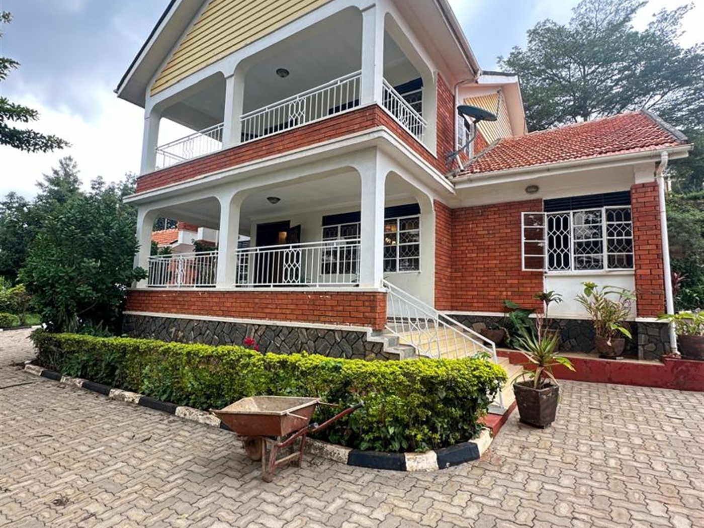 Storeyed house for rent in Naguru Kampala