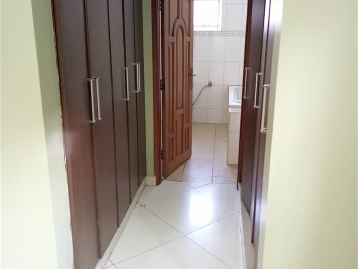 Bungalow for rent in Najjera Wakiso