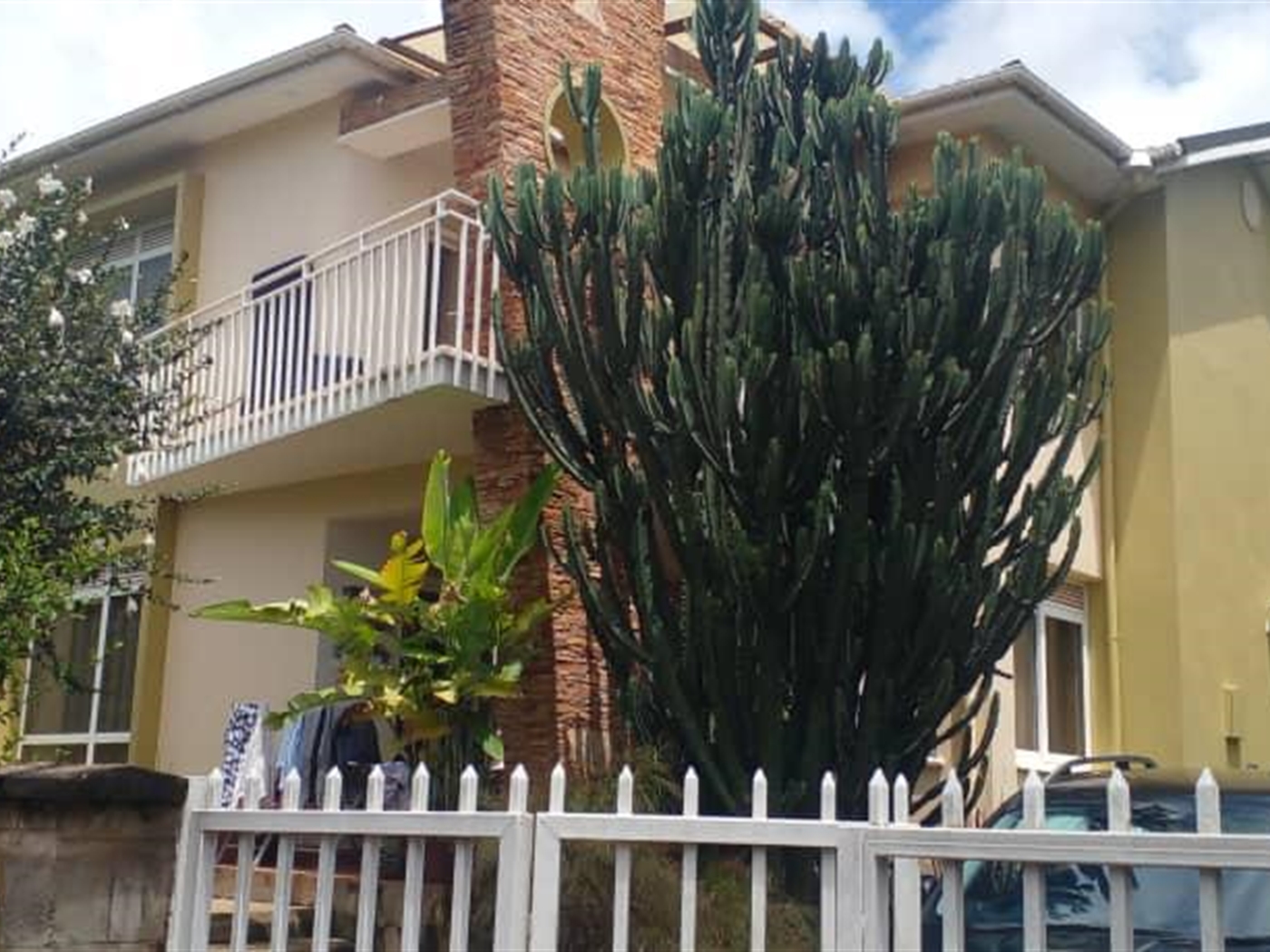 Villa for rent in Lubowa Wakiso