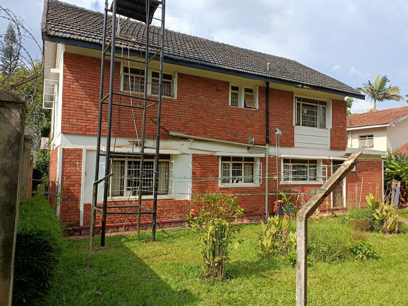 Storeyed house for sale in Bugoloobi Kampala