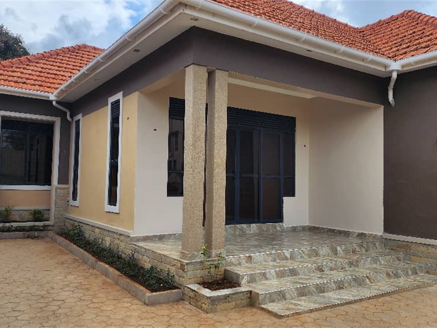 Bungalow for sale in Bwebajja Wakiso