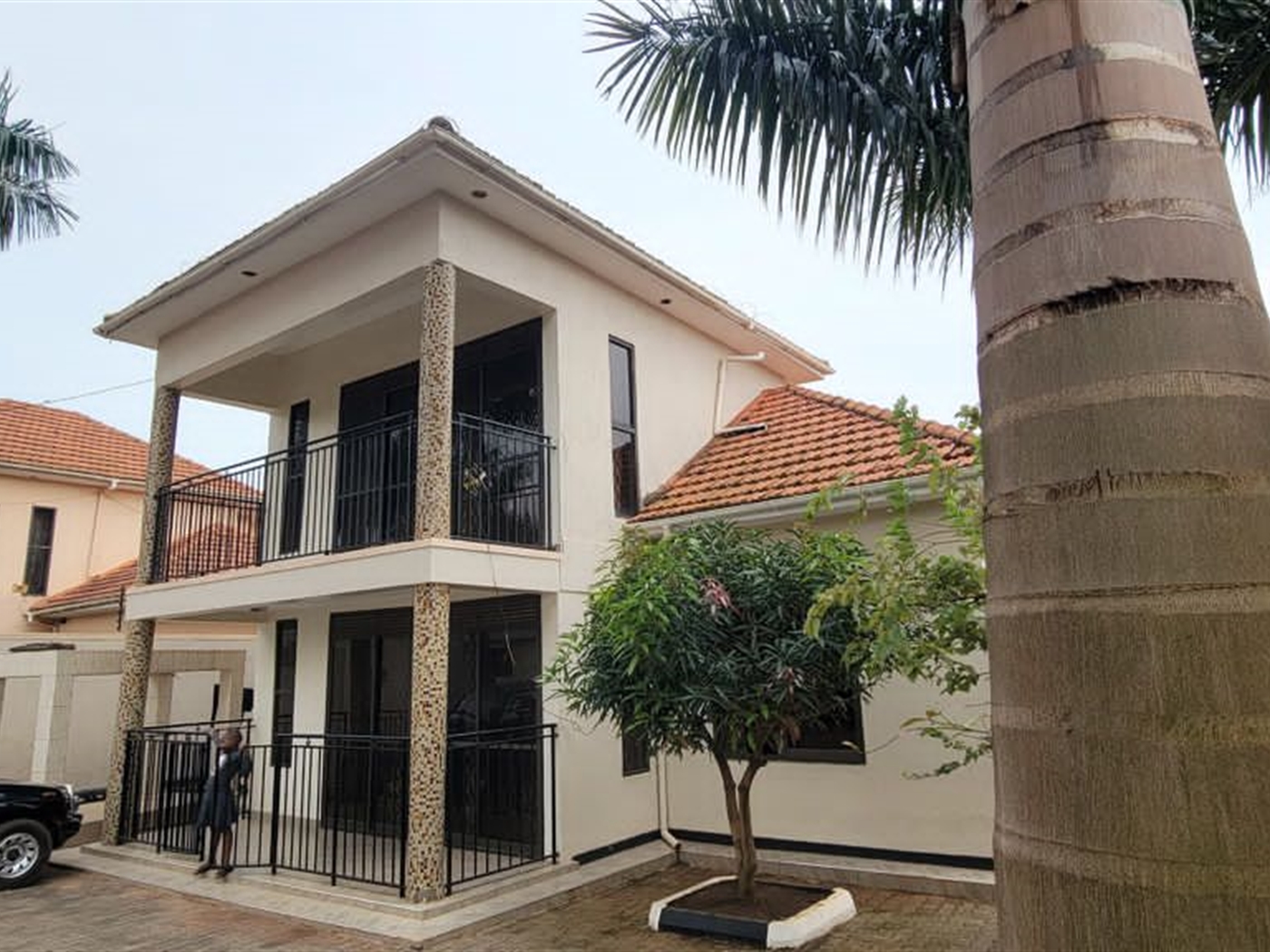 Storeyed house for sale in Kisaasi Kampala