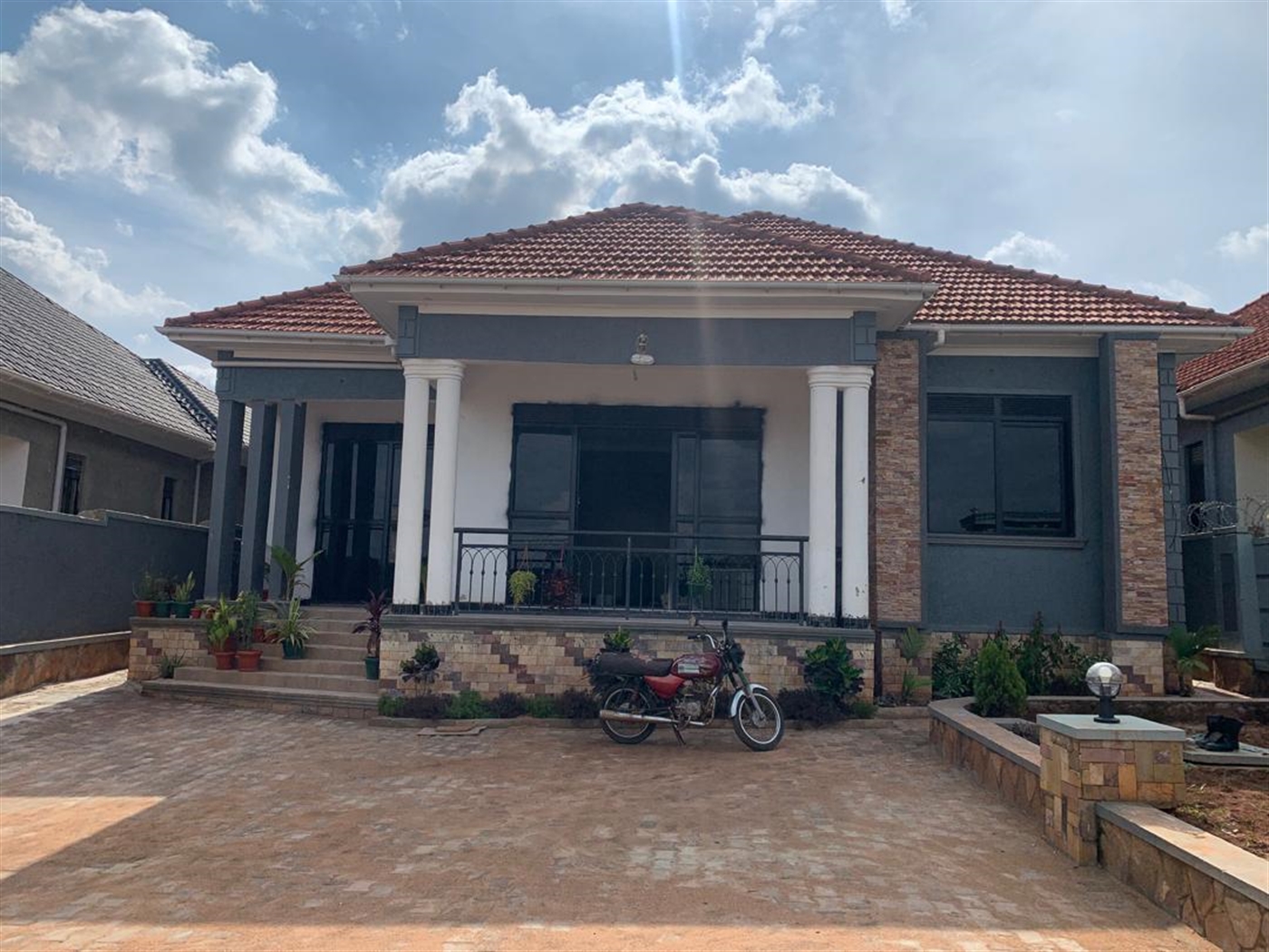 Bungalow for sale in Kira Wakiso