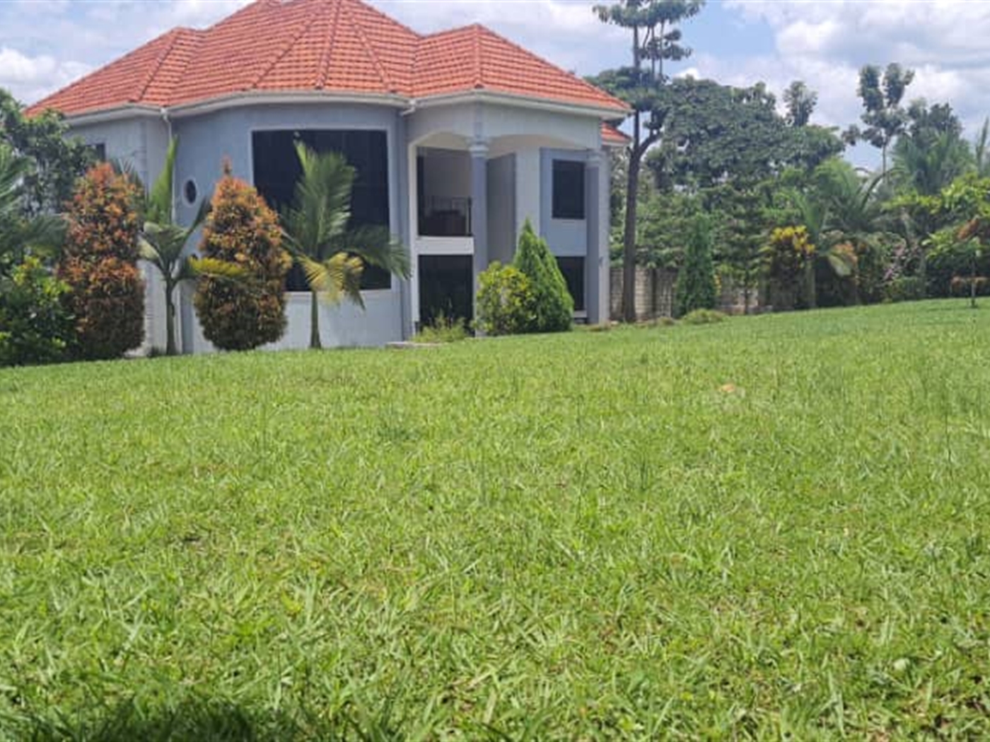 Storeyed house for sale in Gayaza Wakiso