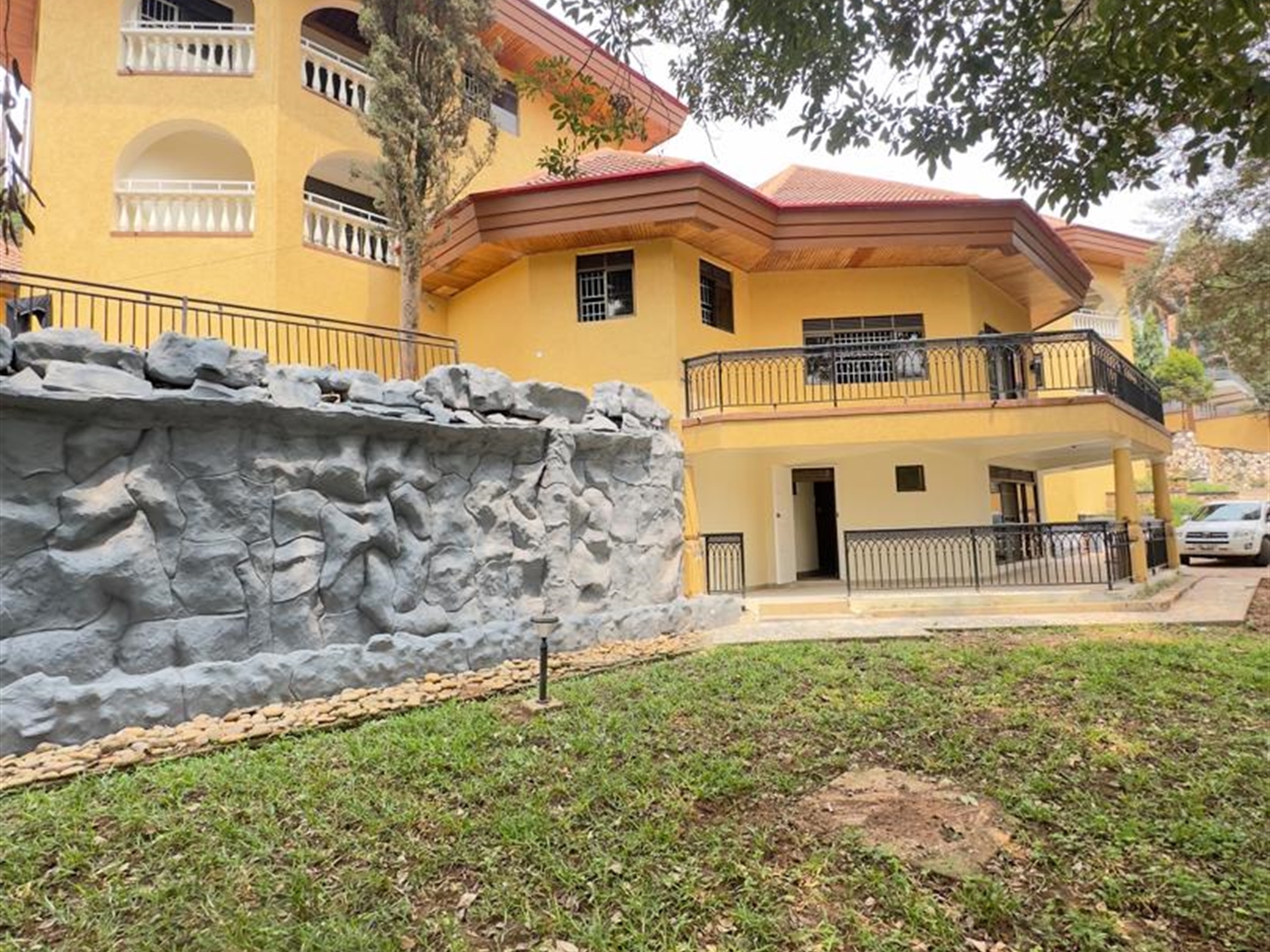 Storeyed house for sale in Naguru Kampala