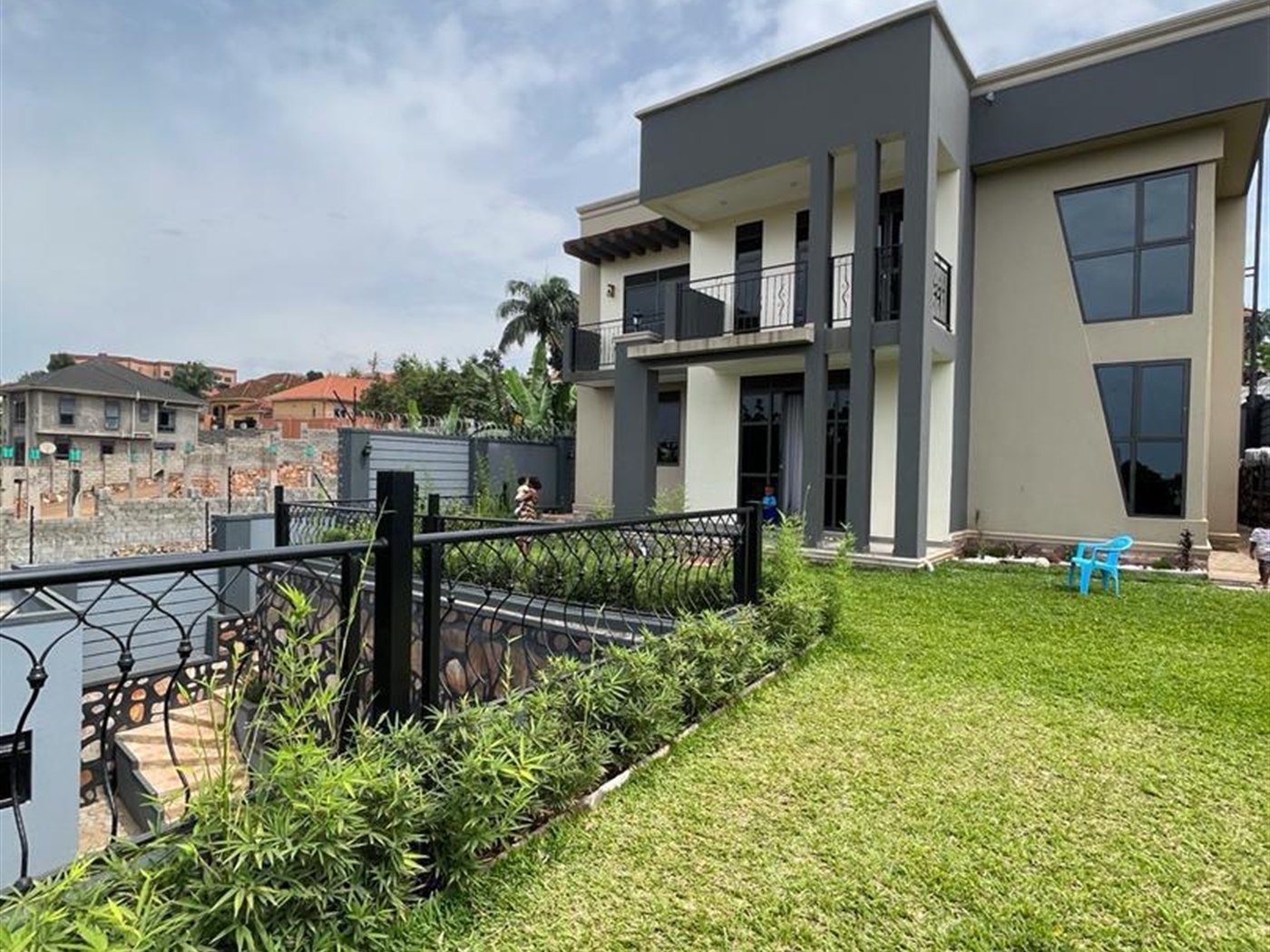 Mansion for sale in Kyanja Wakiso