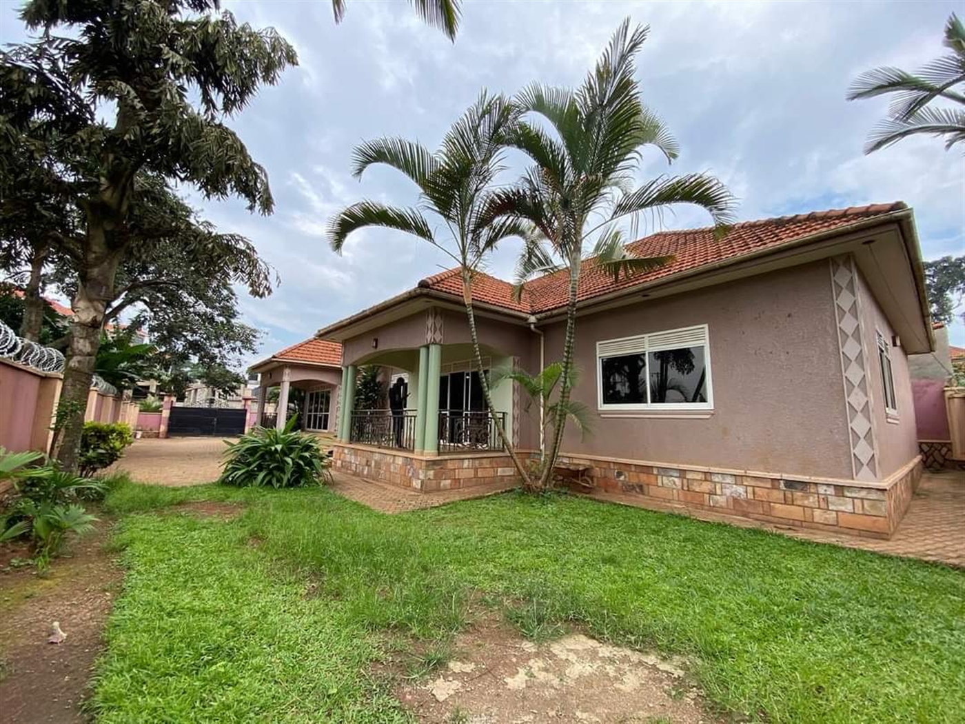 Bungalow for rent in Najjera Kampala