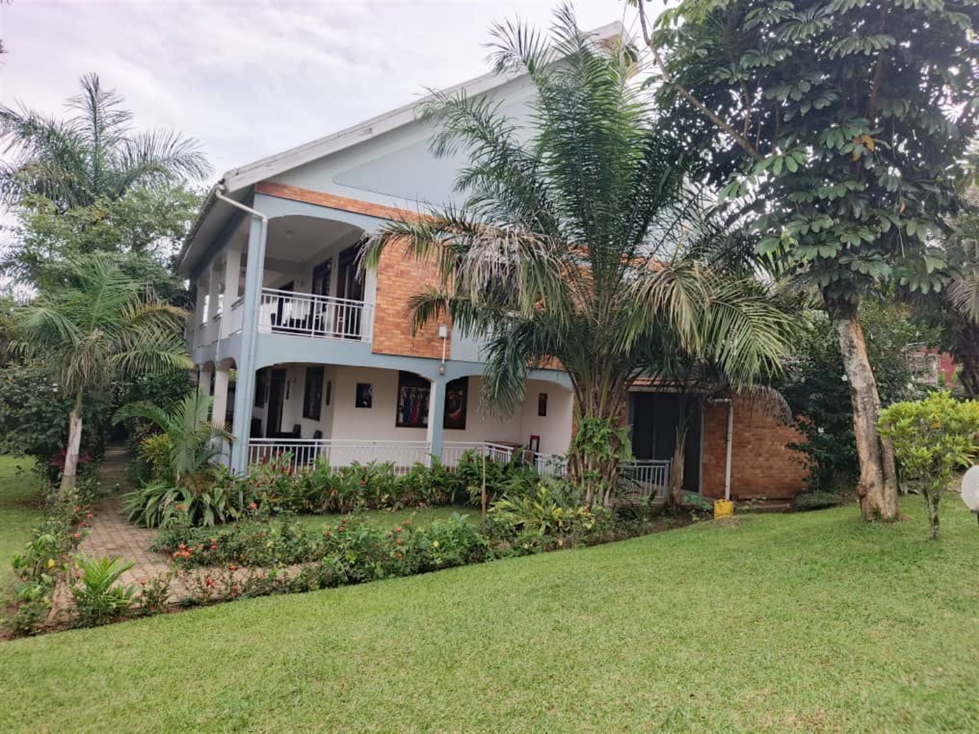 Mansion for sale in Bbunga Kampala