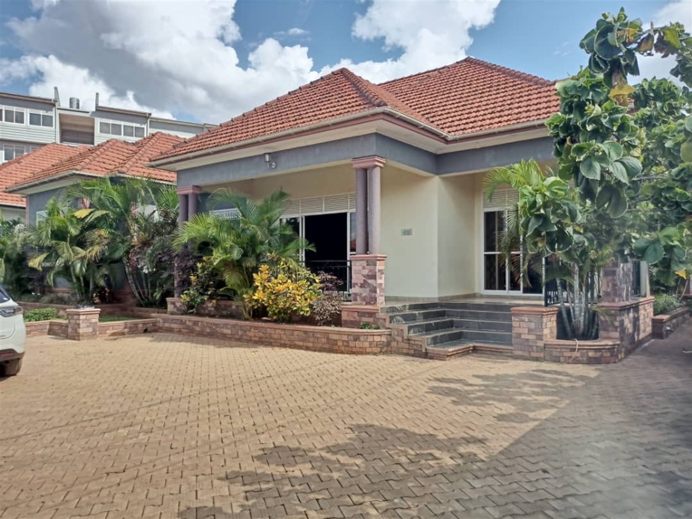 Bungalow for sale in Kkulambiro Kampala