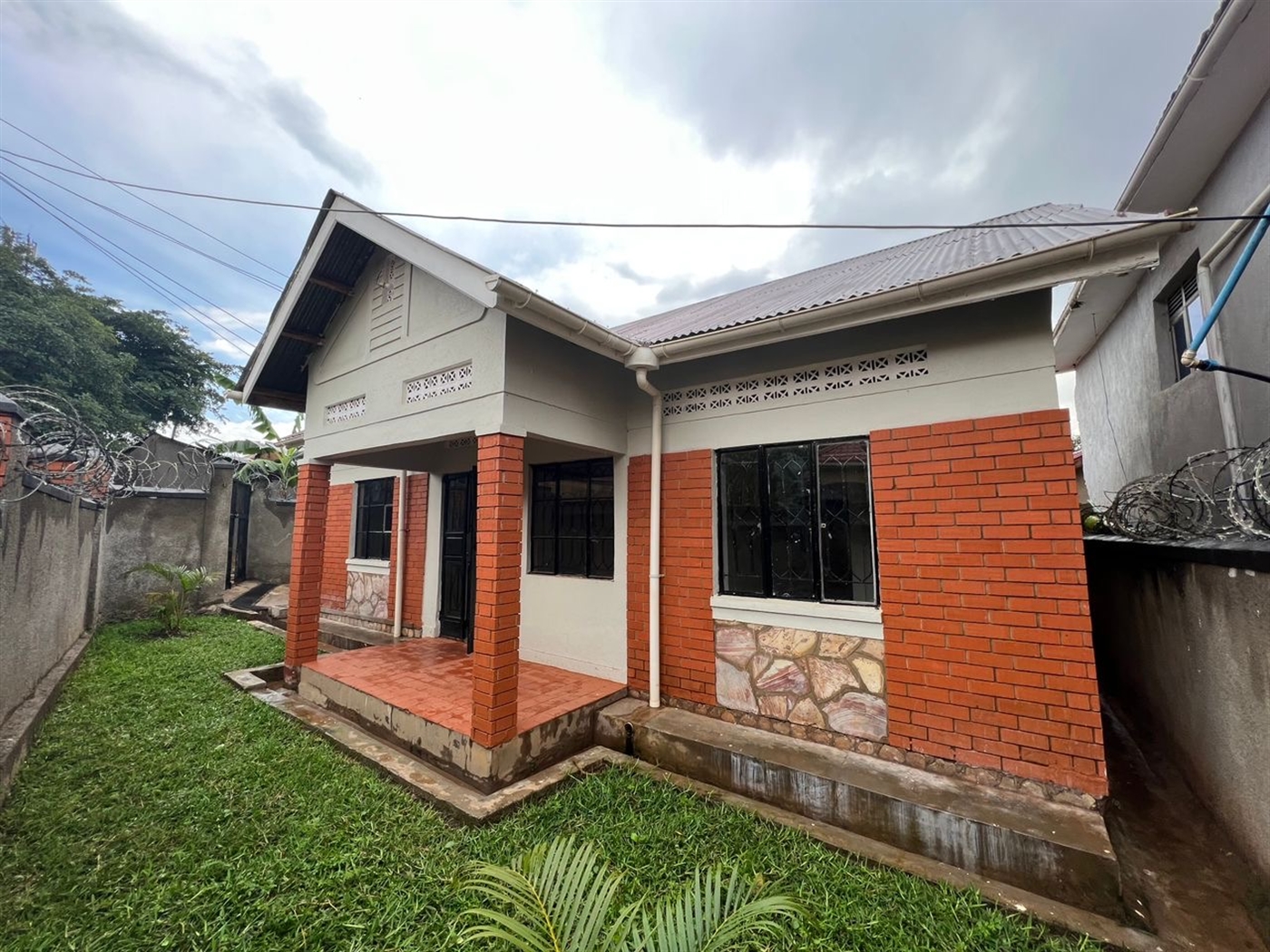 Bungalow for sale in Lweza Wakiso