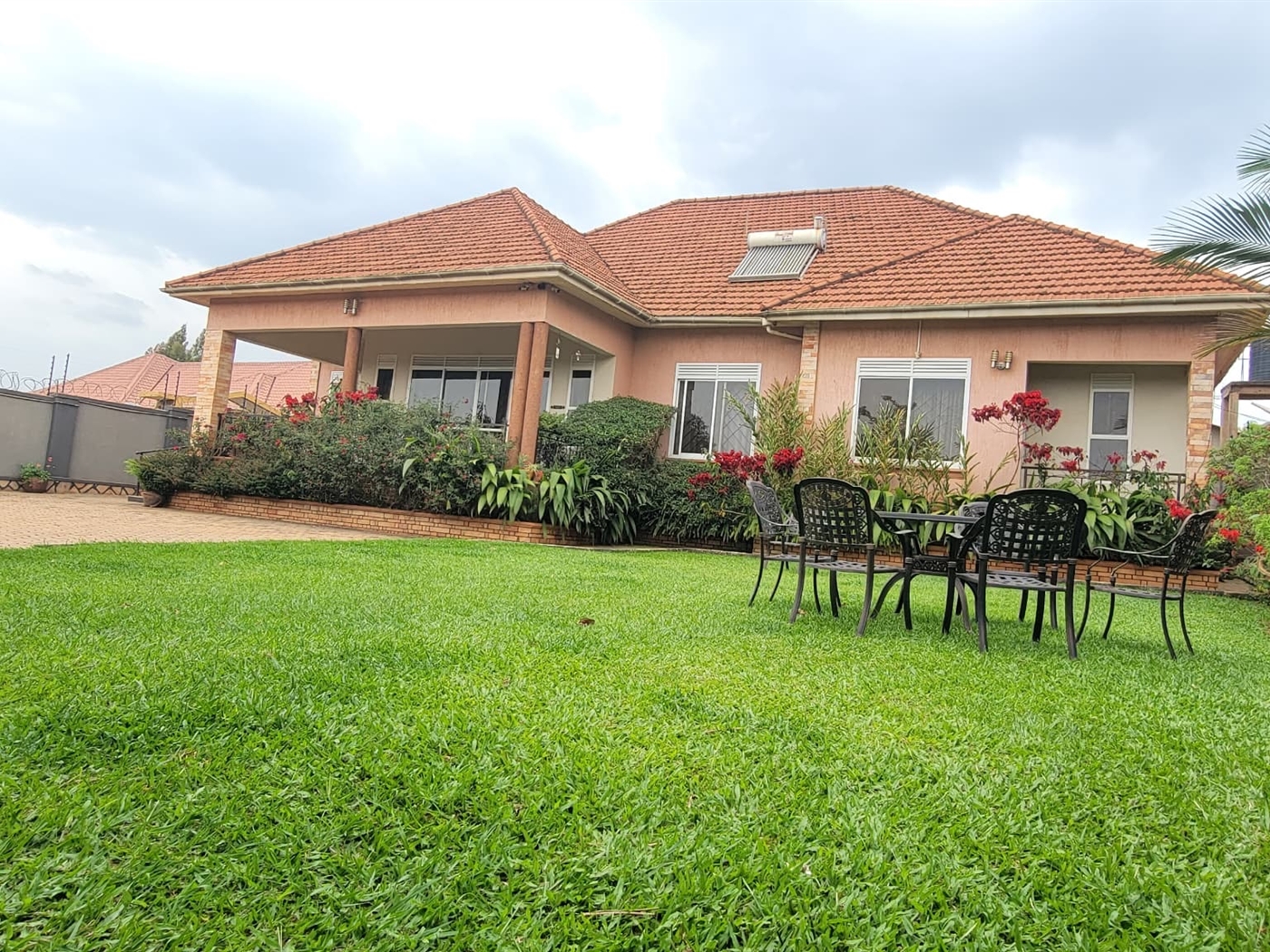 Bungalow for sale in Buwaate Wakiso