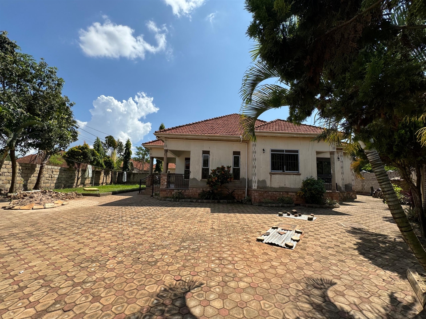 Bungalow for sale in Naalya Kampala