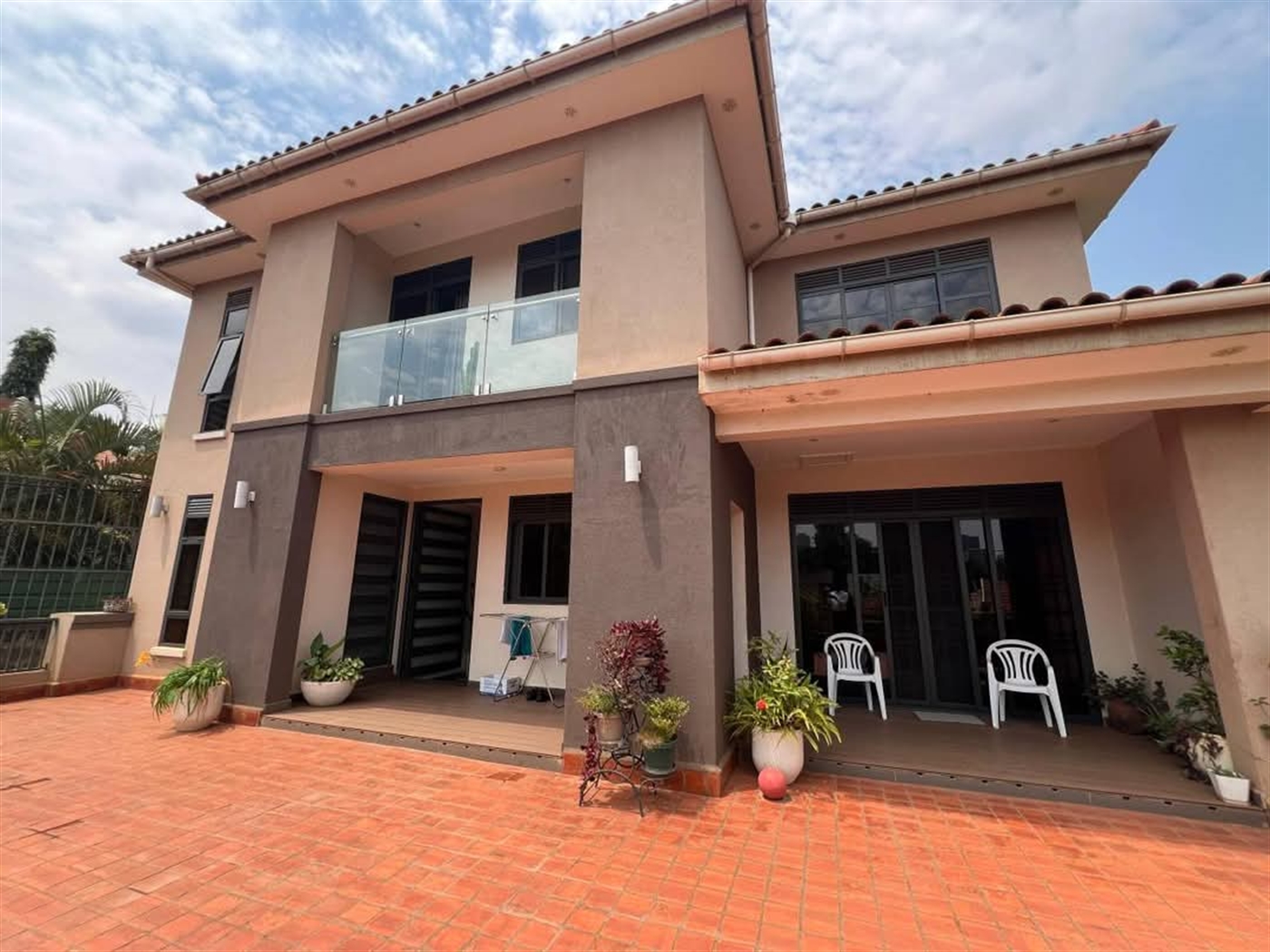 Storeyed house for sale in Bukoto Kampala