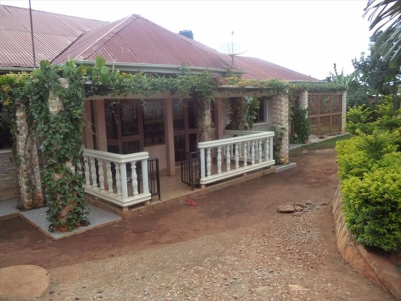 Bungalow for sale in Garuga Wakiso